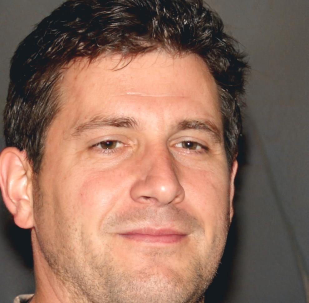 Dae-jung Kwan analyzing market fundamentals